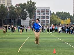 解析“摊牌逃逸”：为什么有些牌必须提前结束战斗（“摊牌逃逸”详解：为何某些卡牌必须抢先结束战斗）